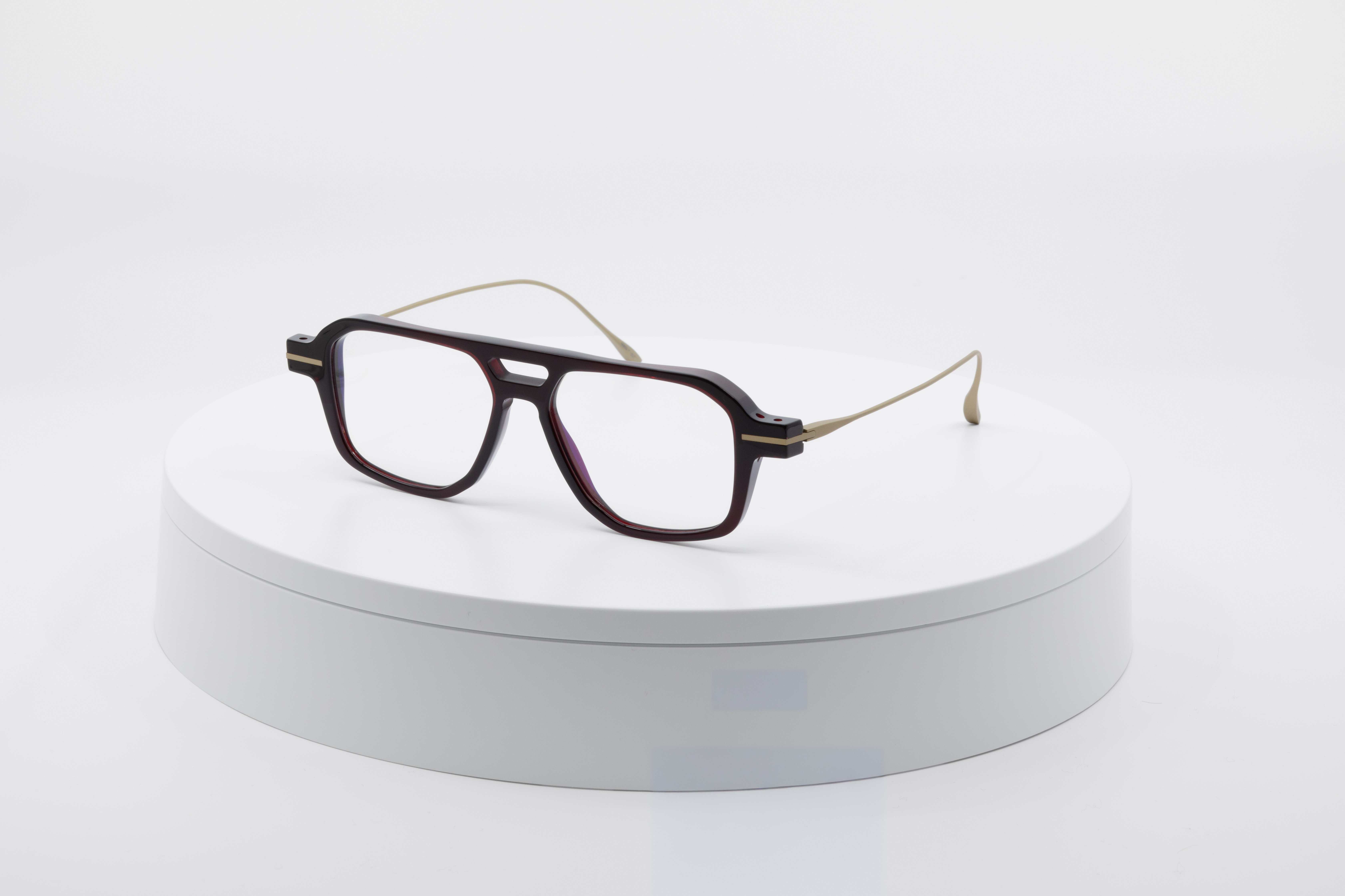 Mar·42 — Brown Rose Gold angled